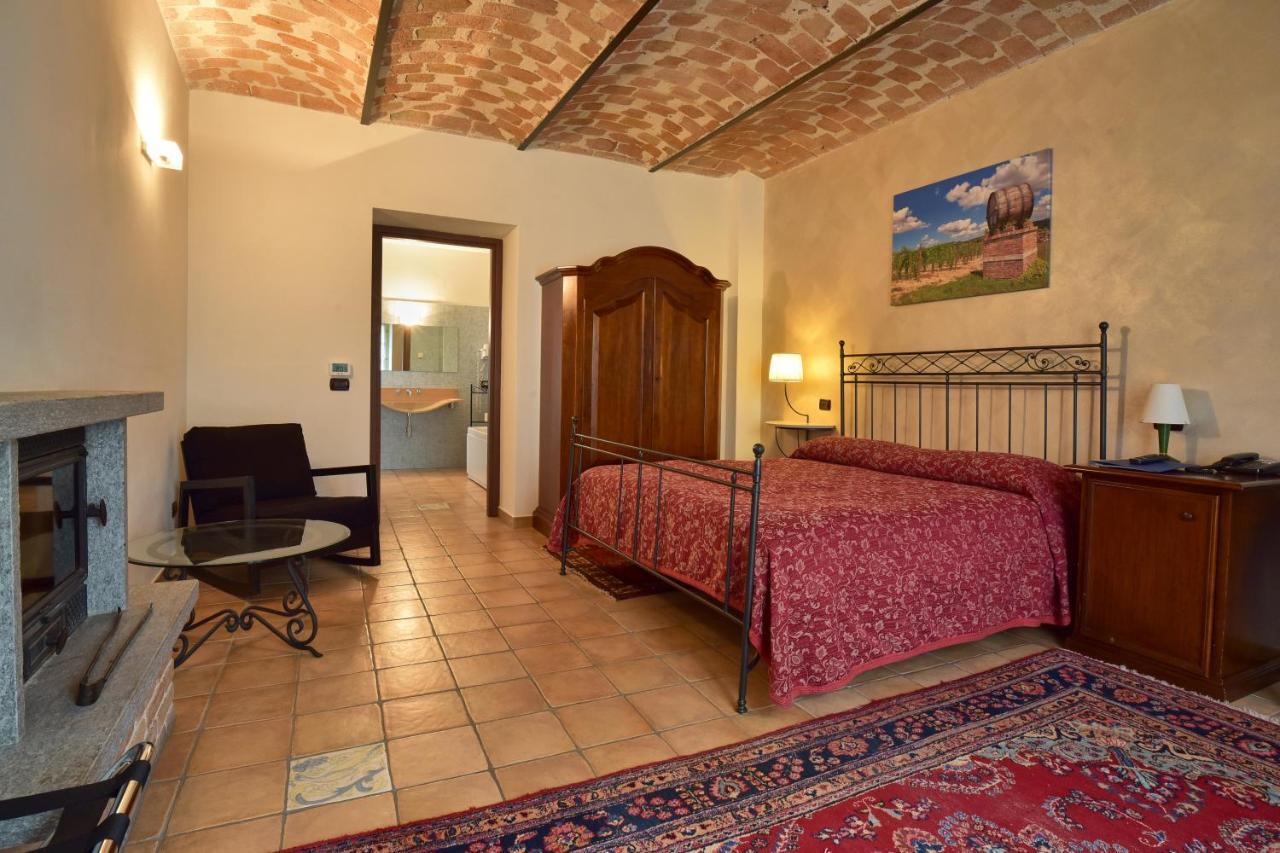 Agriturismo Podere La Piazza Costigliole d'Asti Eksteriør billede