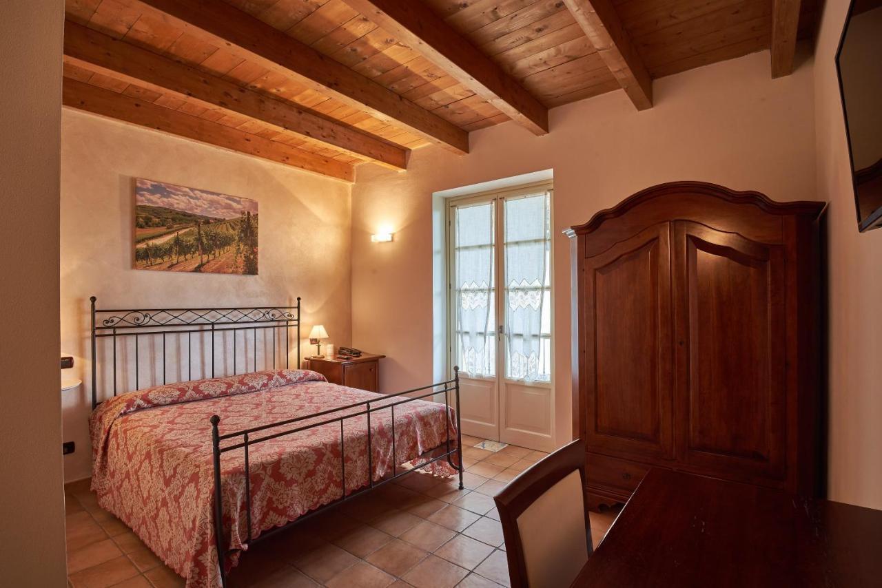 Agriturismo Podere La Piazza Costigliole d'Asti Eksteriør billede