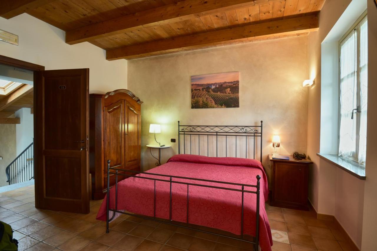 Agriturismo Podere La Piazza Costigliole d'Asti Eksteriør billede