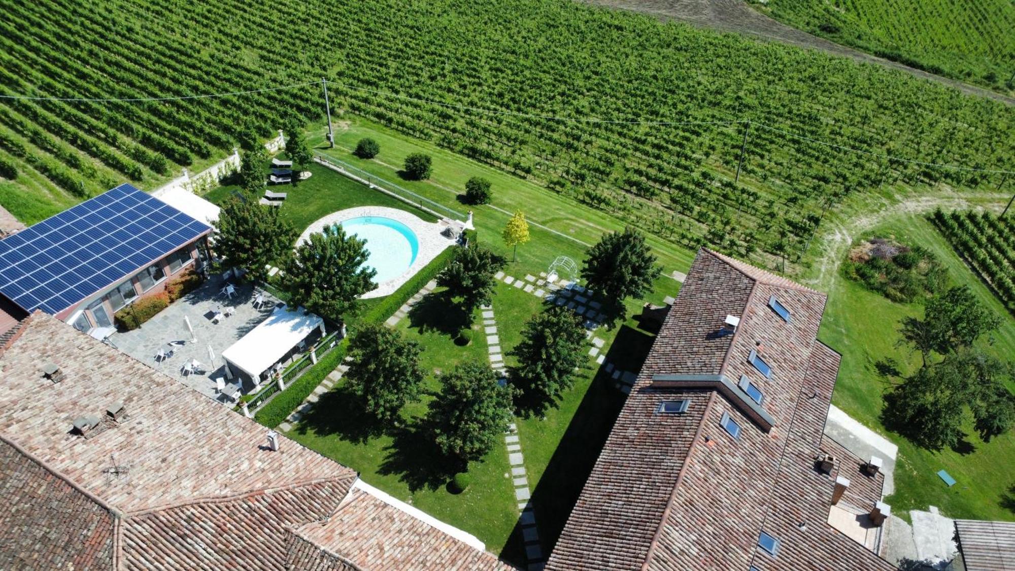 Agriturismo Podere La Piazza Costigliole d'Asti Eksteriør billede